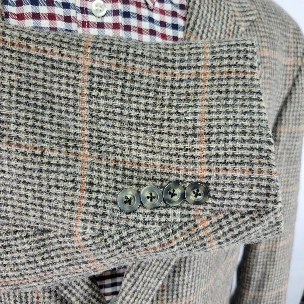 Hunt Club Men's Sport Coat Blazer Three Button Tweed Brown Plaid Wool Size 44L‎